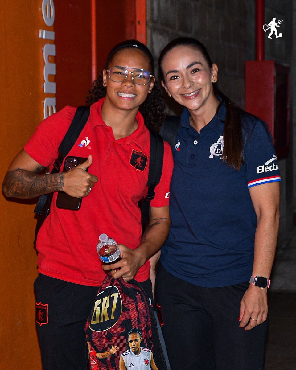 AmericaCaliFem's tweet image. 👋 Ya estamos en el Romelio 😎