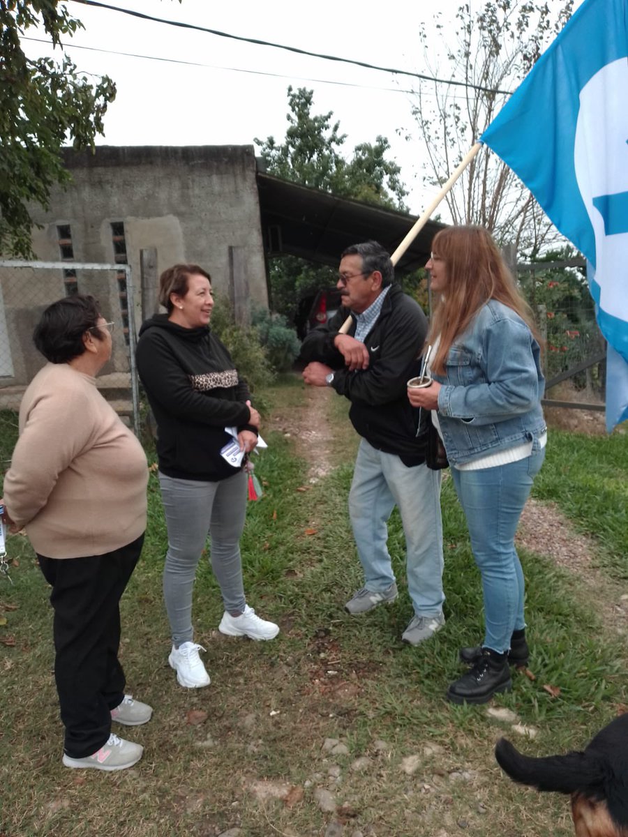 Jornada de militancia con la @Lista71Salto #HagamosHistoria #LauraRaffo #HayOtraForma de hacer política