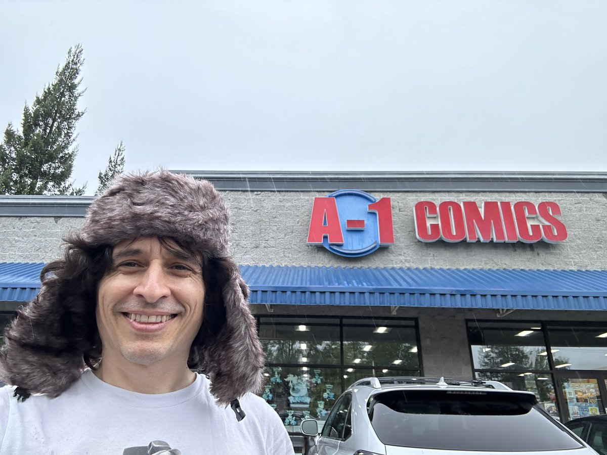 Thanks, @A1Comics, for a super fun a.m. free comic book day signing! Next stop, Comics & Collectibles!