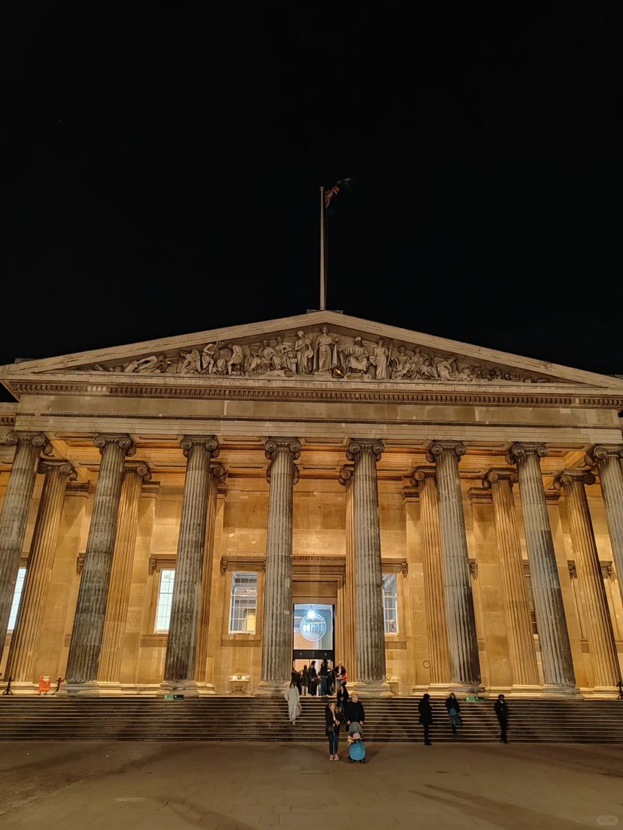 011Flopy's tweet image. Art should be created for life, not for museums. ...