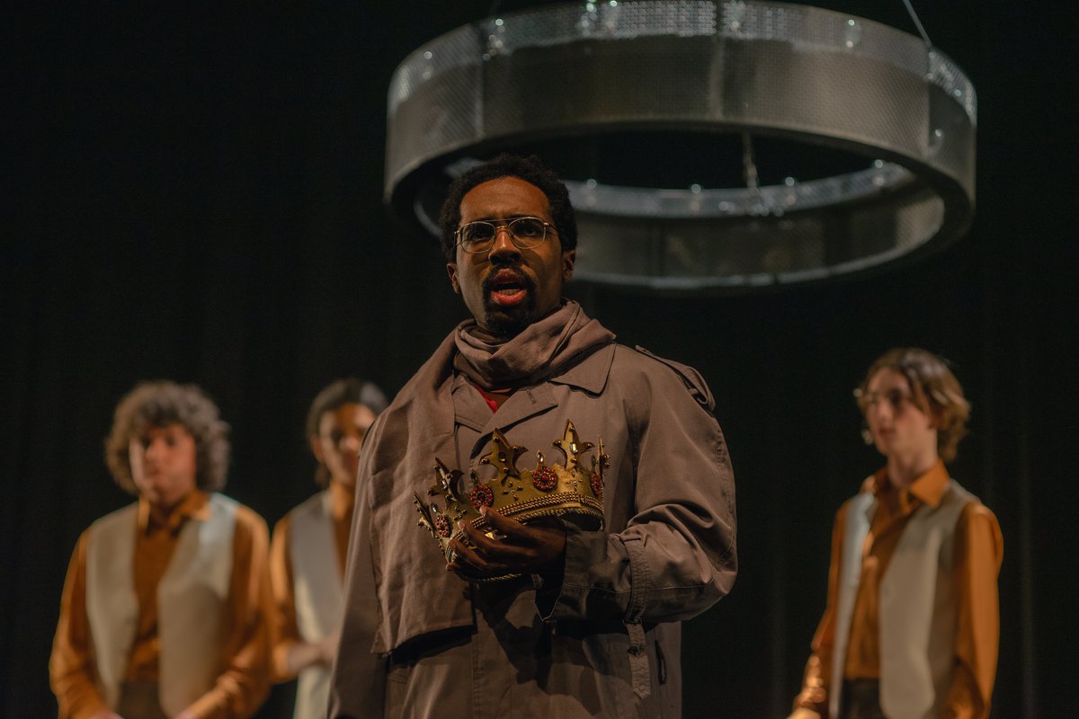 Dieuvanni's tweet photo. Pictures from Henry V (2023), Dome Theatre, Westmount https://t.co/mMw4QZUb7z