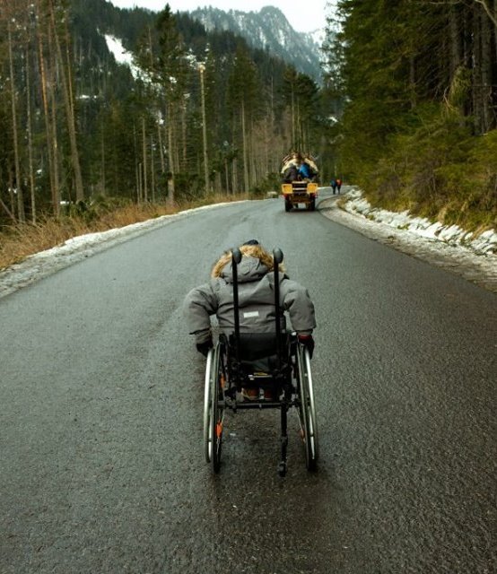 Ilekroć czytam o kolejnym męczeniu koni w drodze na Morskie Oko przypominają mi się te zdjęcia. Za każdym razem.