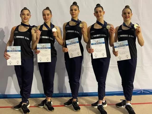 The Israeli junior team won gold 🥇🥇🥇🥇🥇in the team competition at the Rhythmic Gymnastics European Championship in Azerbaijan.