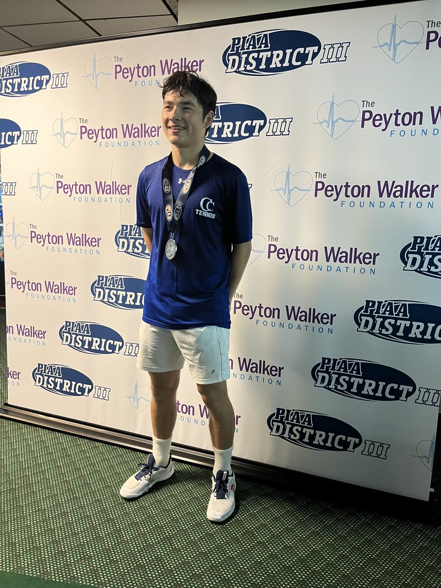 Congratulations to the District 3 silver medalist Viseth Meng! Unseeded in the tourney, Viseth defeated the #3 & #2 seed on the way to facing the top seed and 2 time defending champ. Congrats on a great weekend and good luck in the state draw!