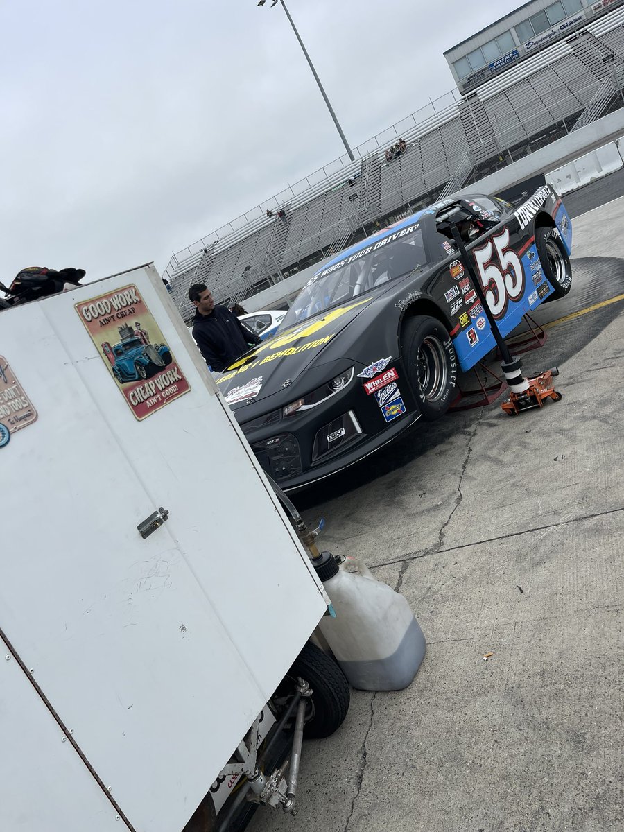 Busy day here today @LangleySpeedway with the @KeenParts #Jjclearinganddemolition #55 Cars being a little temperamental today 😬 Practice has concluded , next up is qualifying