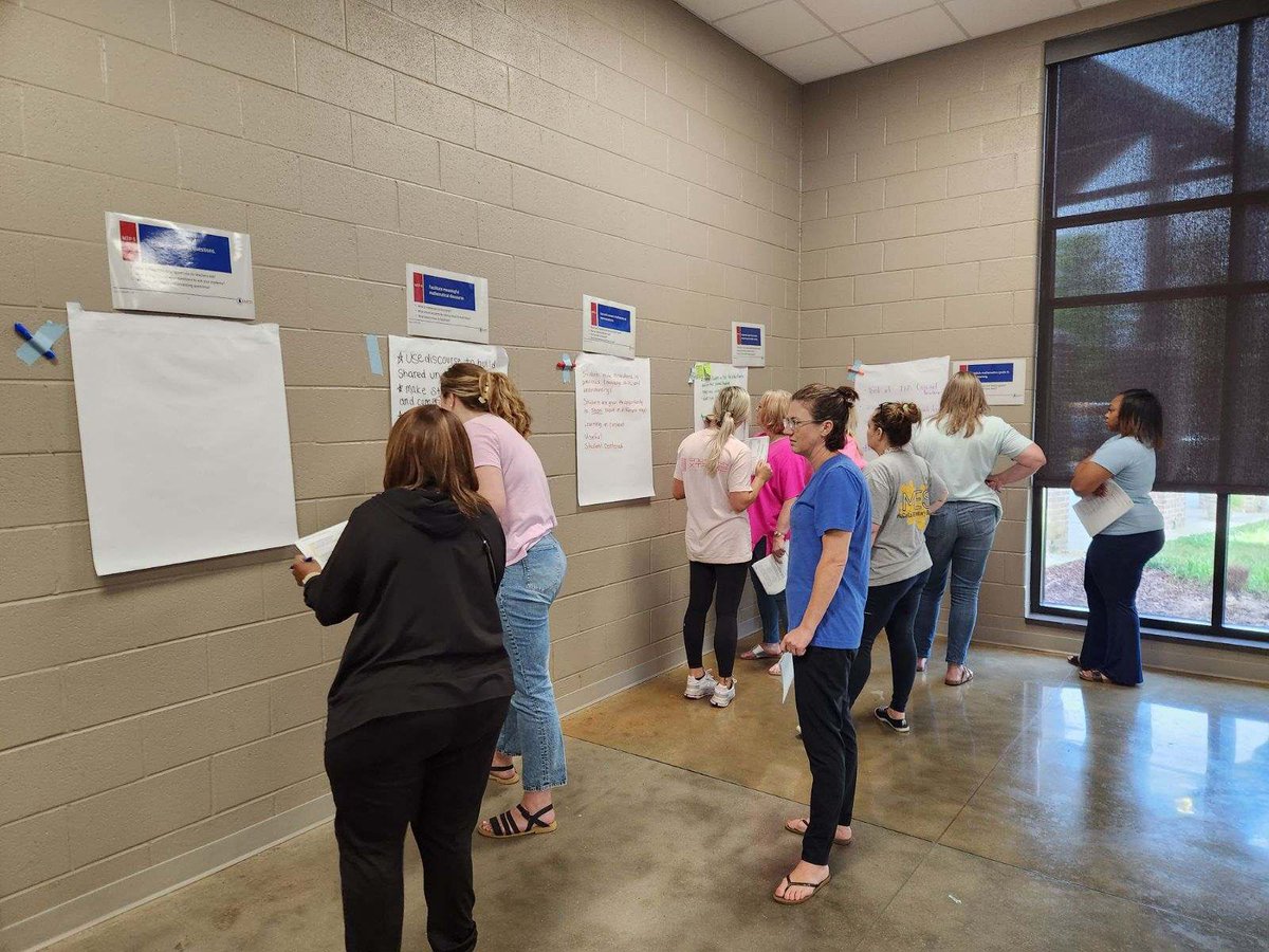 AMSTIUAB's tweet photo. @AMSTIUAB @CarrieClem56800 facilitates K-5 Math Foundational Training at McCalla Elementary. Lots of learning for all! @AMSTI4all #mathisfun #teamwork https://t.co/RF62ykCykd