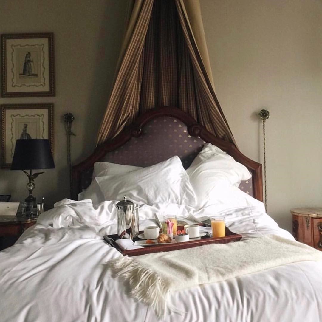 Rainy day plans 🌧️☕️

📍: @hotellesmarsofficial
📷️: @@mflynnpete