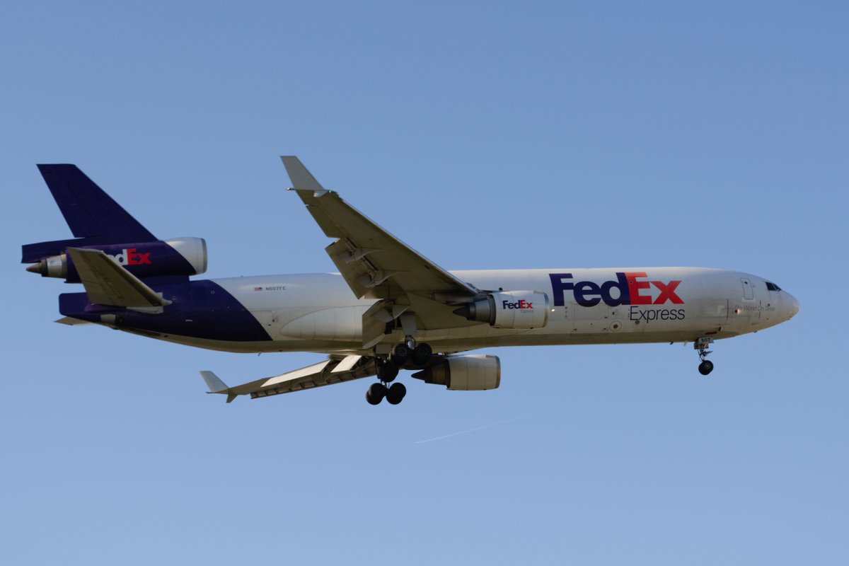 Hear me out... 3 OF THEM! 
-----------
Aircraft: Mcdonnell Douglass MD-11F 
Airline/operator: Fedex 
Airport: ORD
-----------
#mcdonnelldouglasmd11 #mcdonneldouglas #fedex #trijet #aviationphotography #aviation