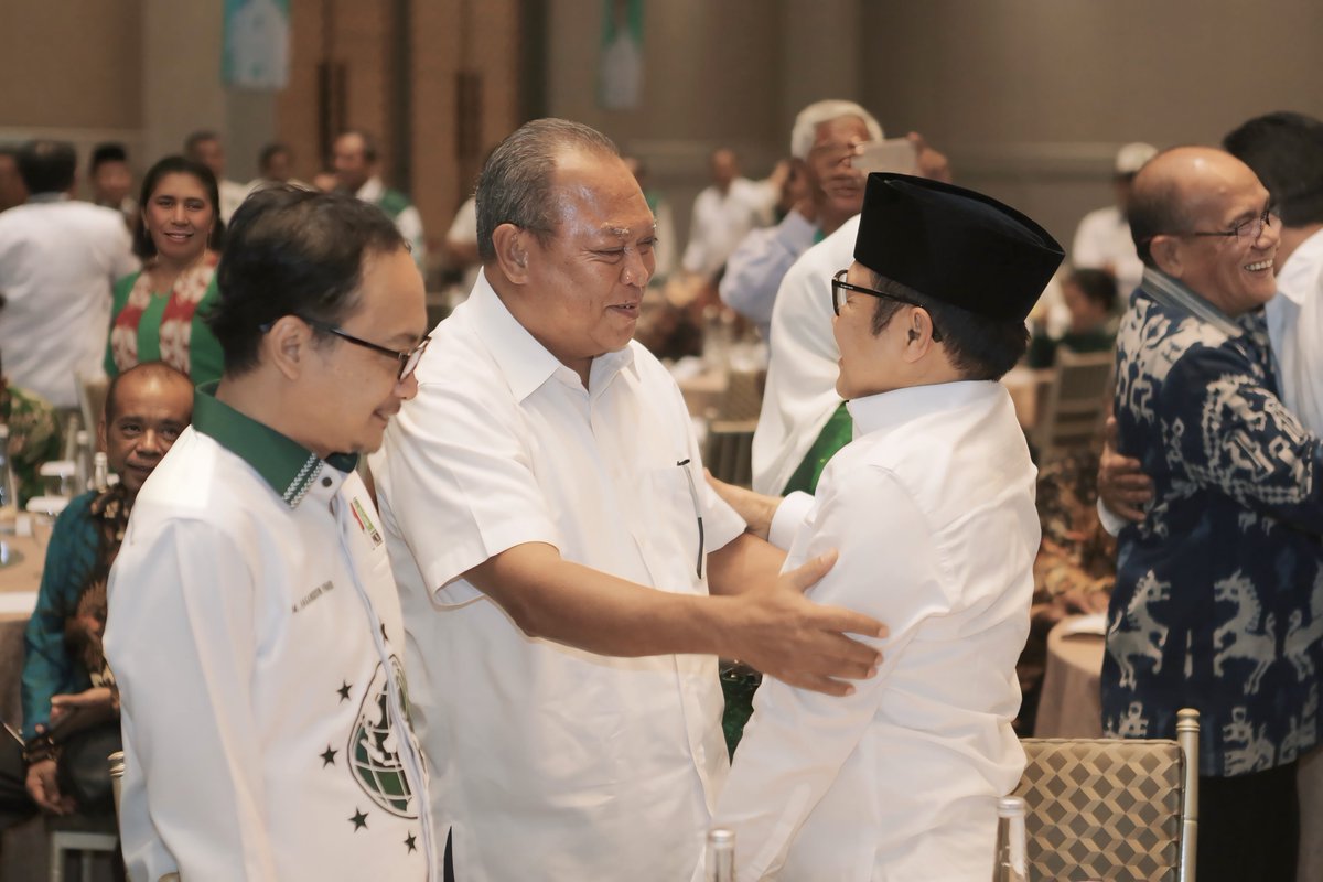 Selamat datang seluruh Bakal Cakada Zona Bali, NTB dan NTT. Selamat bergabung dengan keluarga besar PKB. Pilkada adalah momentum konsolidasi di daerah dengan pusat. Semakin terintegrasi dan solid, maka Indonesia tentu akan semakin mudah maju dan sejahtera. Tantangan ke depan…