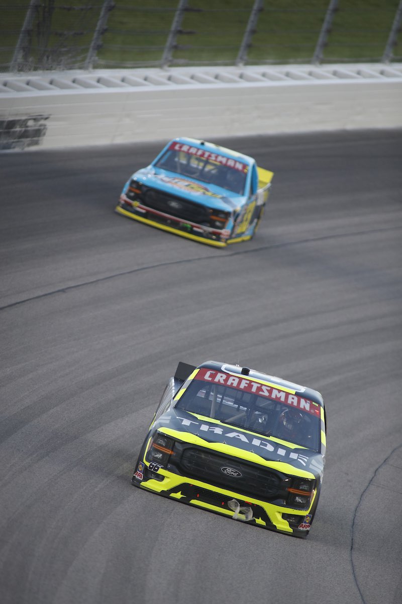 @supercars @NASCAR @ThorSportRacing @kansasspeedway @FS1 @cameron_waters #NASCAR | @Matt_Crafton finishes 10th while @cameron_waters picked up a spot throughout a hard fought race to finish 19th @kansasspeedway 

#Ford @ThorSportRacing