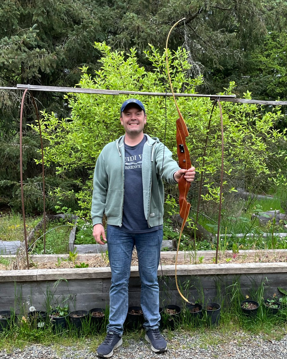 Well that was quite the birthday present from the family! A beautiful, handmade recurve bow with 45 lbs of draw weight from a local bowyer right here in the Cowichan Valley. Can’t wait to get out on the range with this beauty!