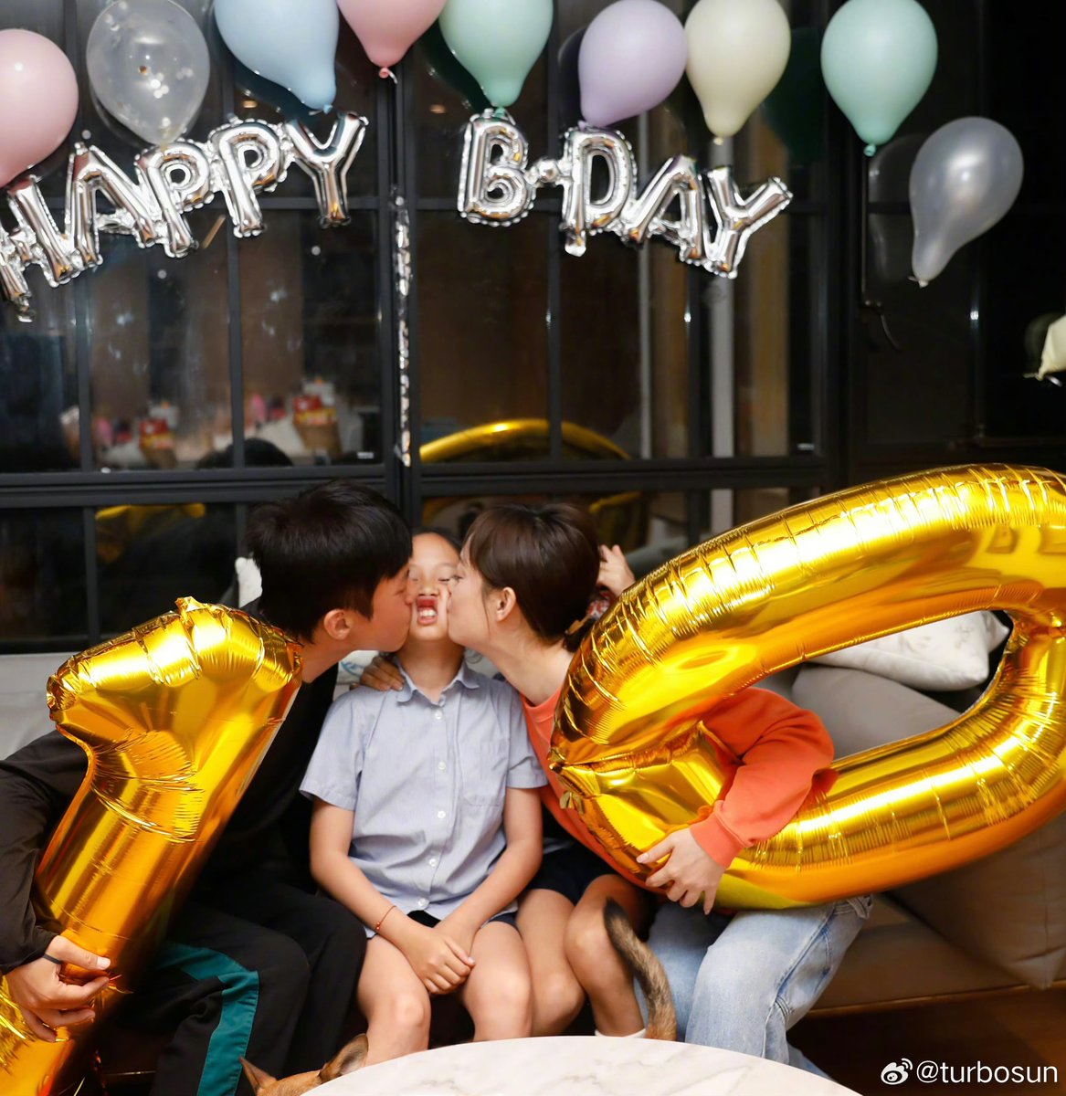 #SunLi and #DengChao celebrate their daughter’s 10th birthday