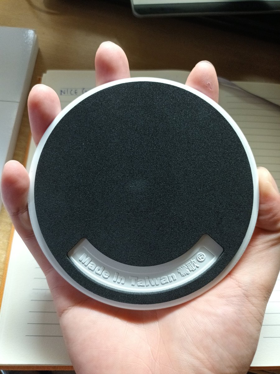 I almost forgot! The CLDC conference organisers gave each participant a special souvenir. Let's see what it is.

It's a ceramic disc with the conference logo on it. And it's #madeinTaiwan lol. It looks like a coaster, but I think it's too precious to put a mug on it, haha!