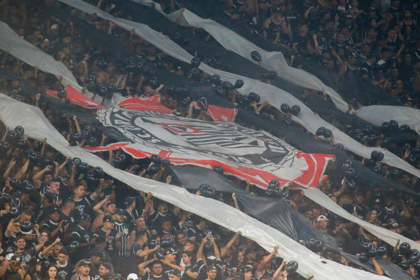 42.678 torcedores na Neo Química Arena para Corinthians x Fortaleza, pelo Brasileirão. 📸 Reprodução