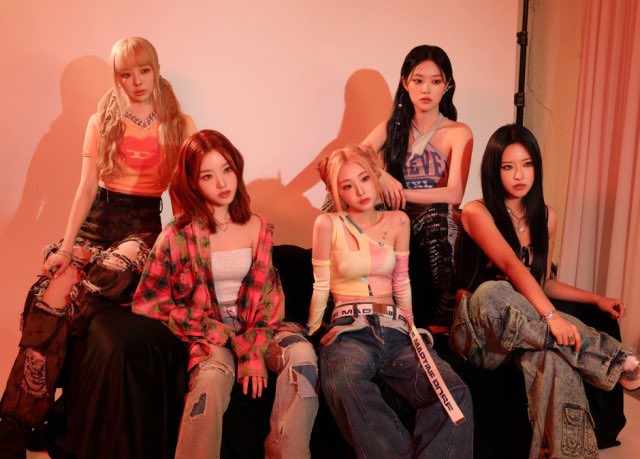 Loossemble on #GeniusCharts – Genius Korea K-Pop Chart (April 2024)

#20. Girls’ Night 

#루셈블 #LOOSSEMBLE