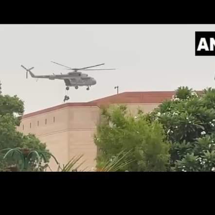 KashyapaRishiJS's tweet image. 🇮🇳 NSG and Delhi Police carry out a security mock drill at the Parliament.

Today Delhi Police is conducting mock drills with NSG at different locations in Delhi.

Source: ANI

#nsgcommandos #NSG