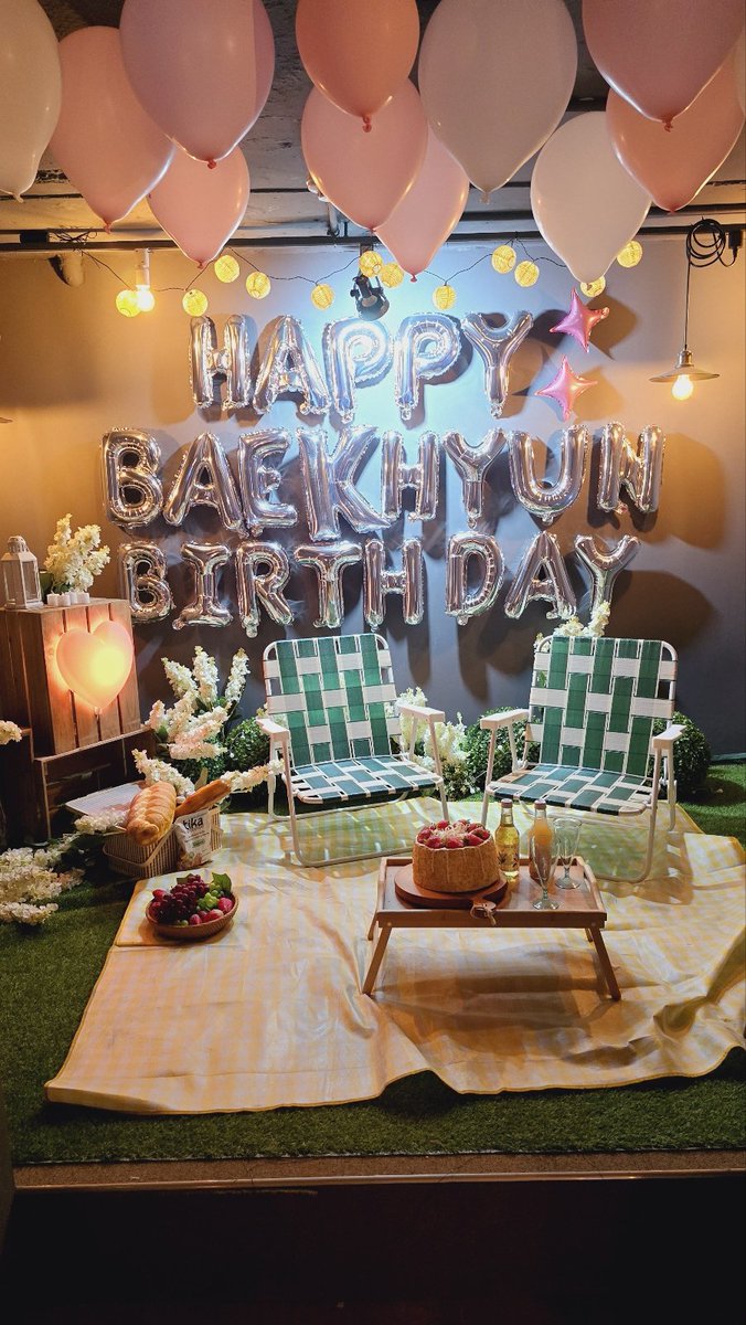 baekhyunee_chuu's tweet photo. #백현아오늘은
백현아 내가 찾앗따!! 헤헿◜ㅅ◝💕💕

@B_hundred_Hyun https://t.co/8inFceF6ly