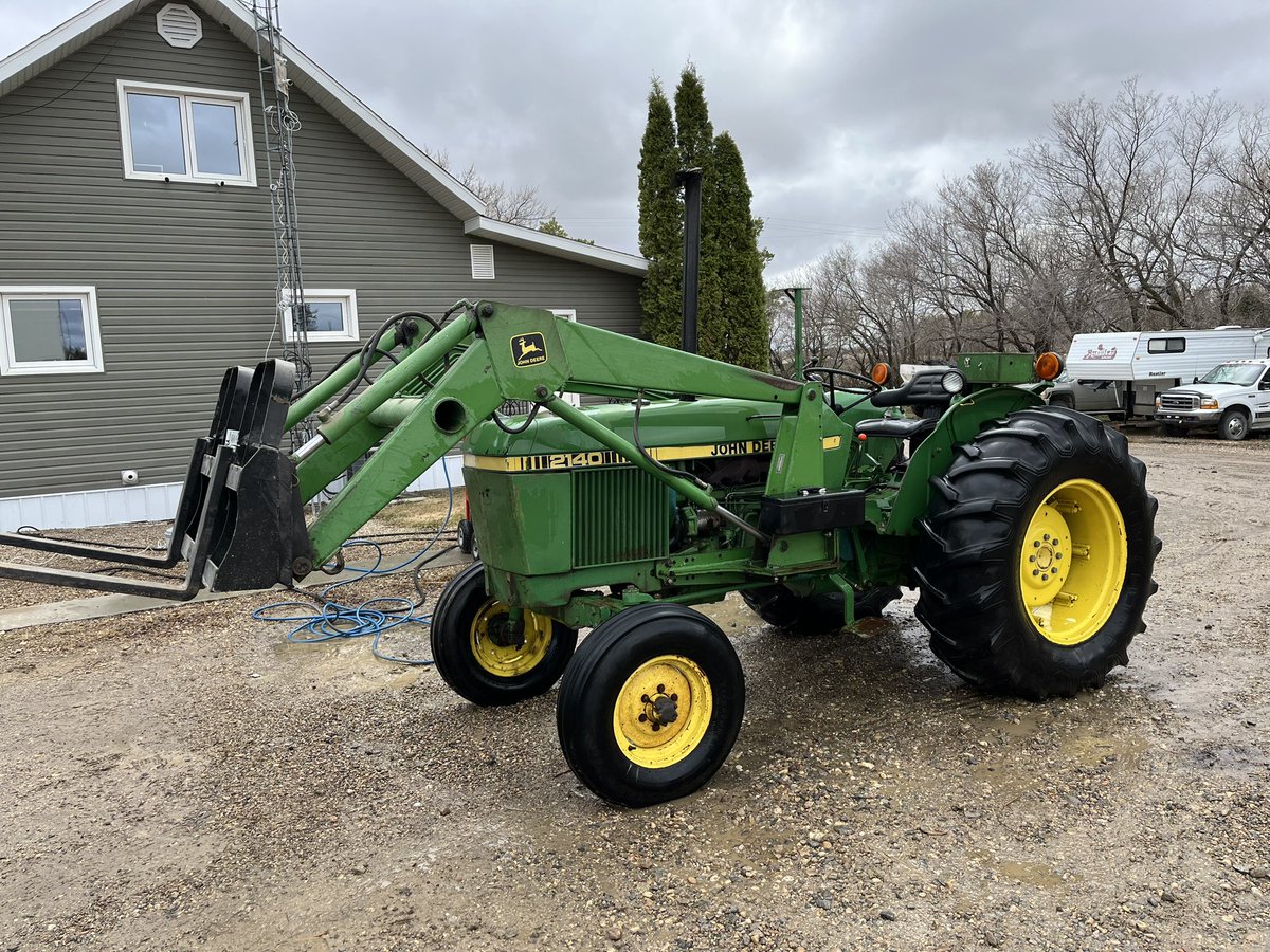 JD 2140 for sale 1982 9036 hours 540-1000 PTO 80 hp turbo 8 speed partial synchronized transmission 3pt hitch 60” bucket and bale fork. Pallet fork is available but at additional $$$ DM me for more details and price.
