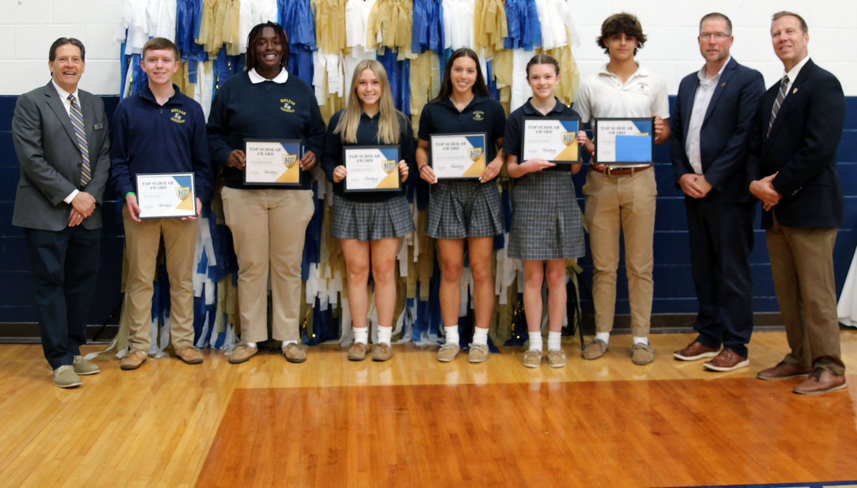 I am very honored to have received the Top Scholar Award for the Junior class at Helias Catholic High School as well as earning an award for maintaining a 4.0 GPA for the last three years! 

I am also incredibly proud of scoring a 30 on the April ACT!!

<a href="/AcesFPMidMO/">Aces Fastpitch (Mid-MO)</a> <a href="/tbartlett76/">Taylor Bartlett</a>