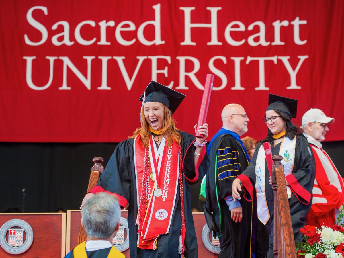 Picture-perfect! 🎓 This chapter of your Pioneer Journey is coming to a close. It's time to reflect on all the amazing things you have done and learned throughout your four years at SHU. There is only one week left, so make it count! #WeAreSHU #GradSHUation
