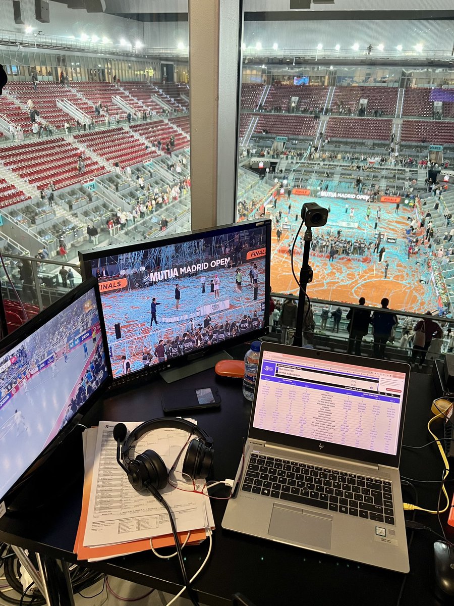 En la oficina de la voz del tennis español 🎾 <a href="/arsenismash/">Arseni Pérez</a> ¡Lo que me gusta ver las tripas de los eventos deportivos!

#MMOpen