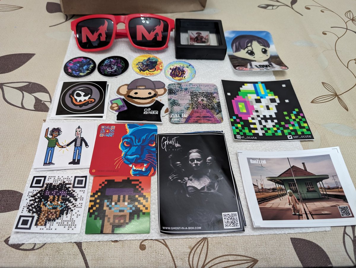 Always fun to grab stickers/swag at events like the <a href="/beeple/">beeple</a> event.  I usually let the kiddo keep some stickers.  For me, the epaper art from <a href="/ePaperArtist/">ePaperArtist</a> was the coolest in the batch but I like technology so that was a no brainer.