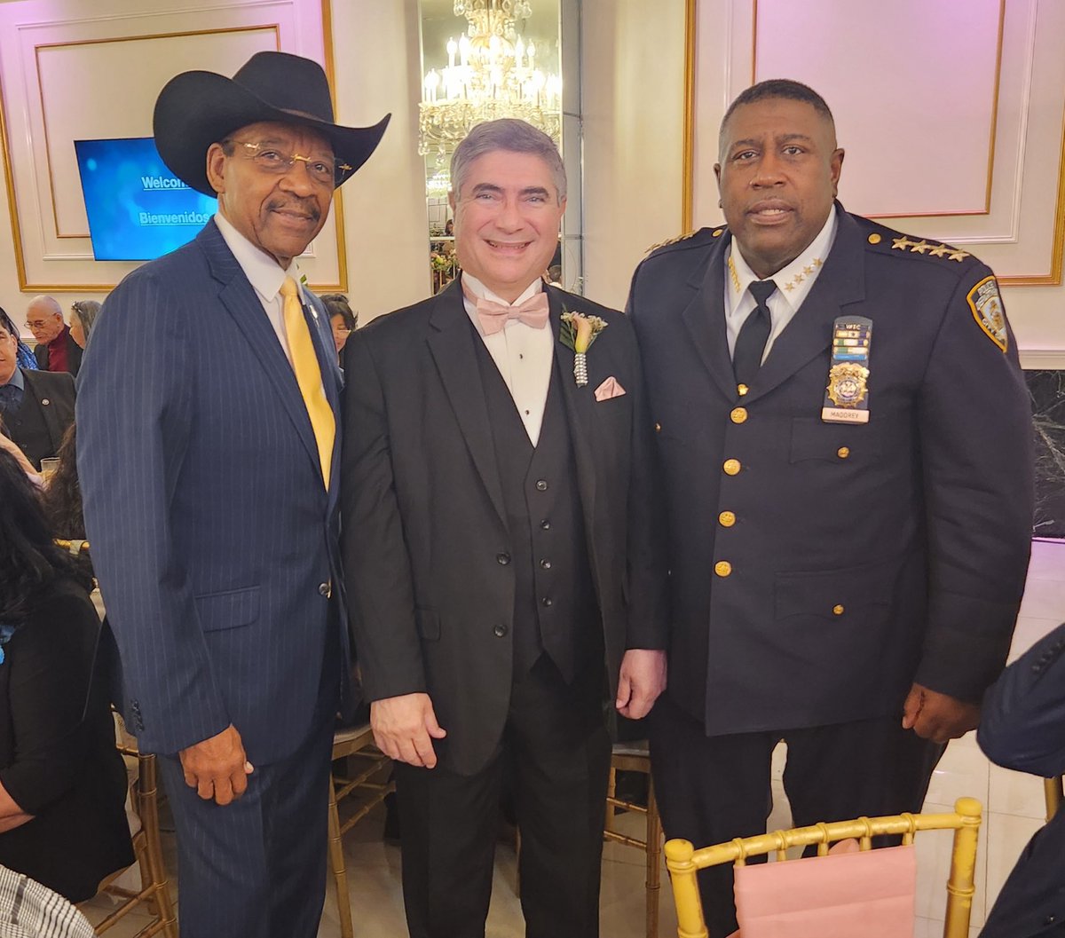 It was great to join ⁦@NYPDChiefOfDept⁩ and Hispanic Ministers in honoring Rev. Abner Rivera at Maestro’s Caterers in the Bronx. ⁦@NYPDPC⁩ ⁦@NYPDChiefPatrol⁩ ⁦@NYPDChief⁩ ⁦@NYCMayor⁩ ⁦@OswaldDenis5⁩ ⁦⁦@ErickSalgadoNYC⁩ ⁦