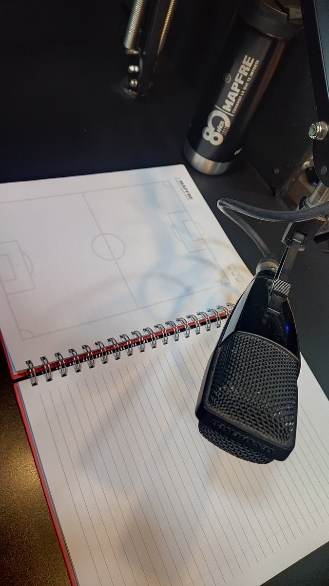 Muchas gracias a los hermanos de <a href="/MAPFRE_VE/">MAPFRE VENEZUELA</a> por estos regalos en el 10mo aniversario de <a href="/conexgoleadora/">Conexión Goleadora</a> 

Está genial para anotar los partidos. Mañana la estreno en el Academia-Carabobo por <a href="/deportiva/">۟</a> FM Center