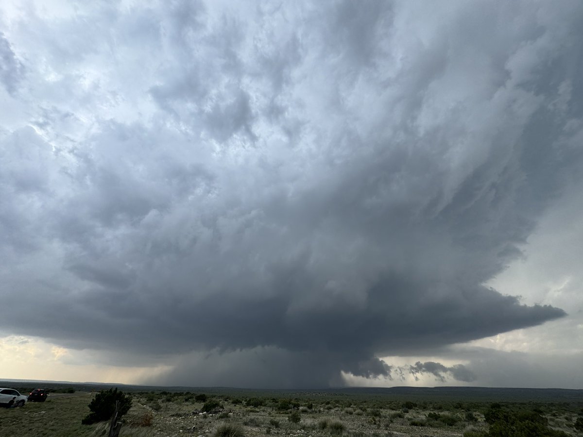 Amazing supercell northwest of Sanderson, TX dropping tornadoes and tons of deadly bolts #txwx