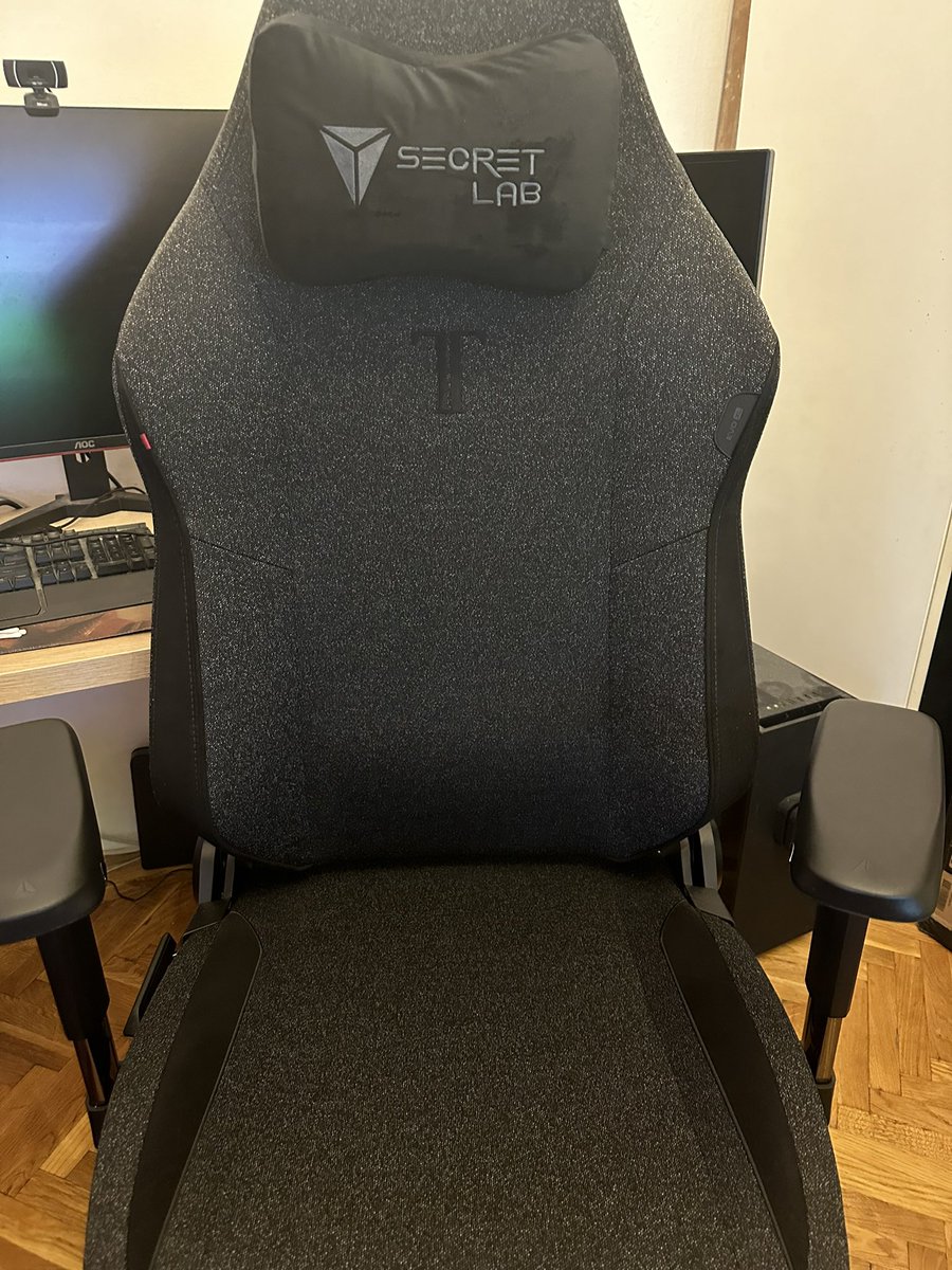 My new gamer/office chair #Secretlab