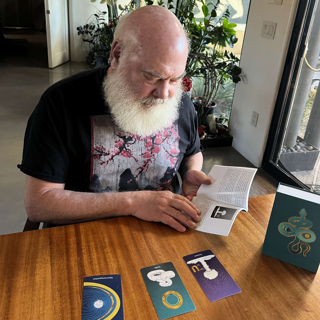 Have you discovered the Mystery Deck? The oracle deck can be used to give you a daily dose of motivation and encouragement, this deck includes 64 cards inspired by the elements, animals, plants, minerals, and energy. More info here or link in bio: drweil.com/health-wellnes…