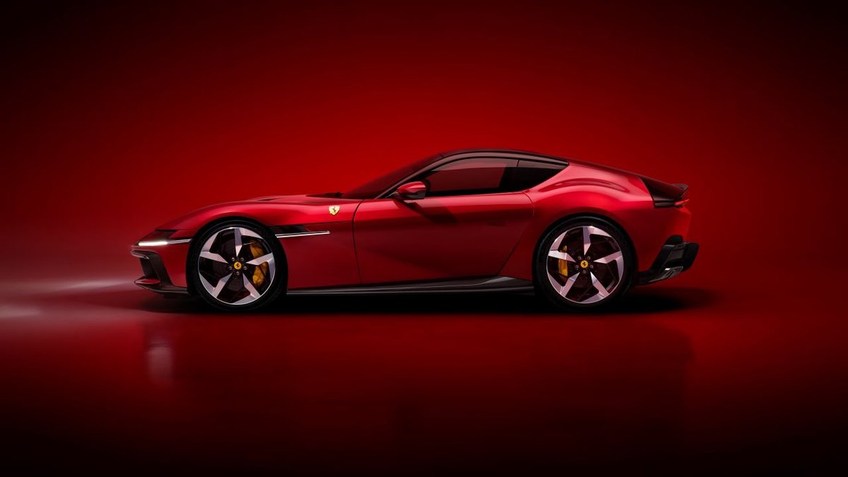 Karşınızda Ferrari 12 Cilindri: Eski usul asfalt canavarlarına selam çakıyor: Ferrari, 365 GTB/4 Daytona'dan ilham alan Ferrari 12 Cilindri modelini tanıttı. Elektrikli otomobillerin çağında saf bir V12 motor kullanan Ferrari 12 Cilindri, 9.500 rpm… dlvr.it/T6Qnwx