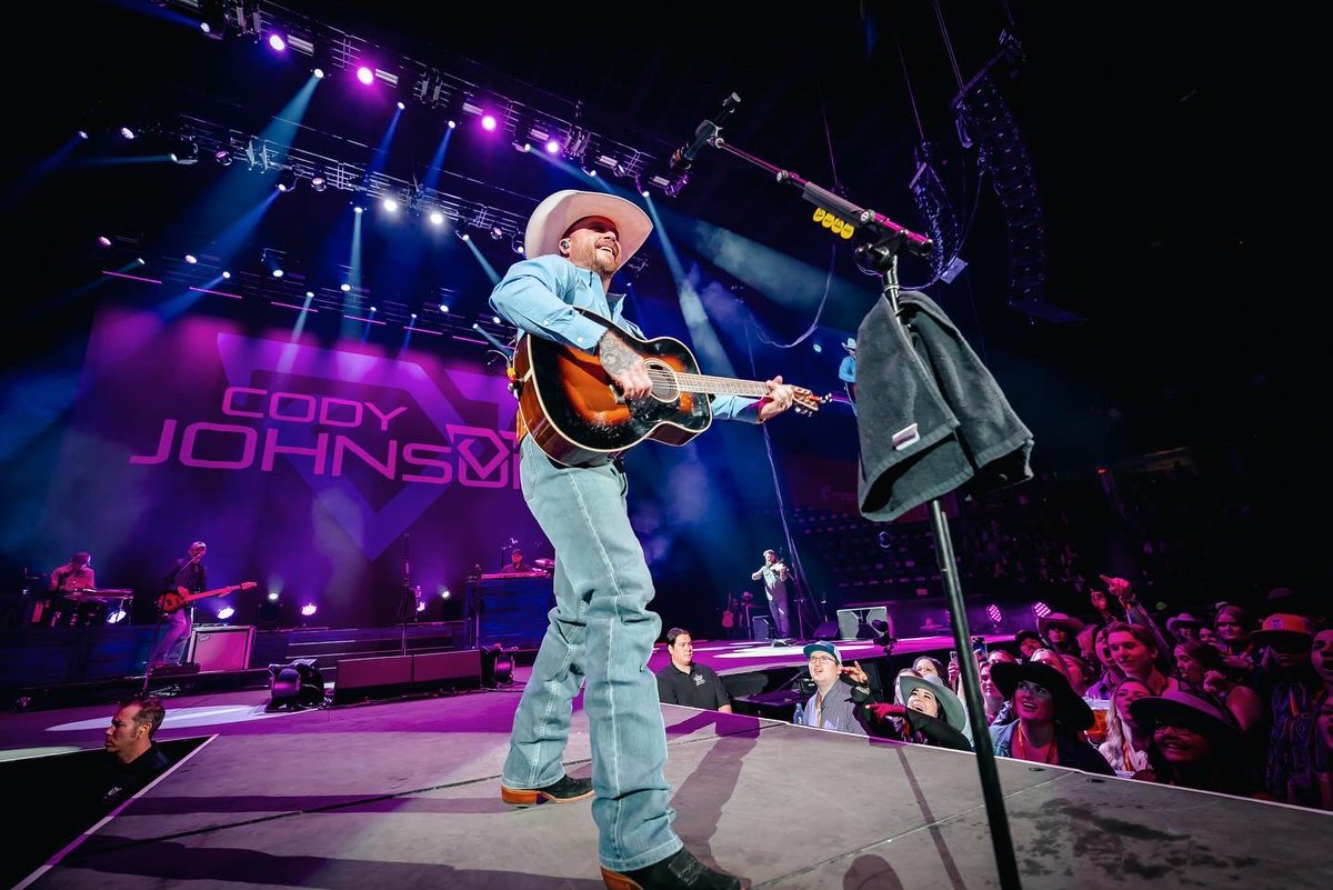 Cody Johnson (@codyjohnson) on Twitter photo A sold out show in Calgary! Y’all are incredible, Canada. Let’s do it again, Abbotsford!
📸 <a href="/jtrevinophotog/">Jay Trevino Photo 📸</a> A sold out show in Calgary! Y’all are incredible, Canada. Let’s do it again, Abbotsford!
📸 <a href="/jtrevinophotog/">Jay Trevino Photo 📸</a>
