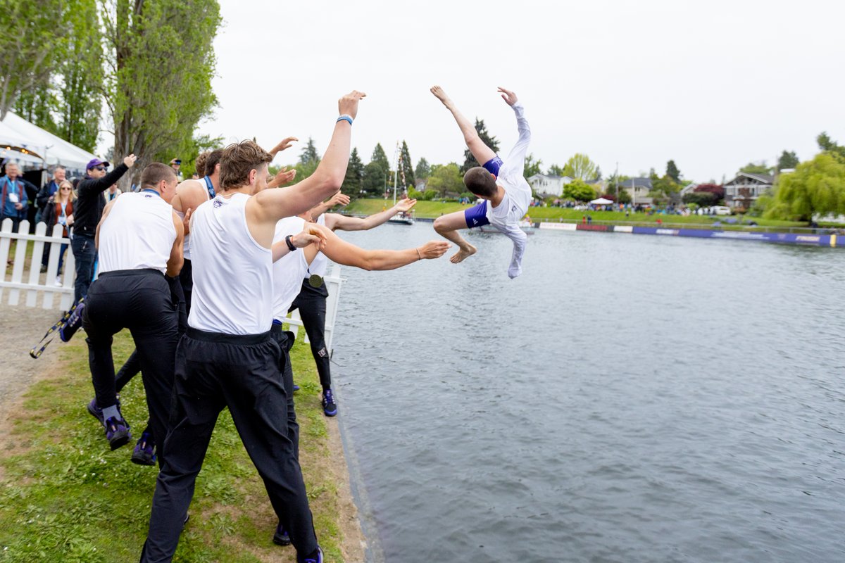 UW_Rowing tweet picture