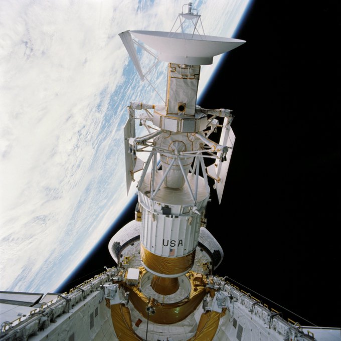 Deployment of the Magellan spacecraft (top) from the cargo bay of the Space Shuttle Atlantis