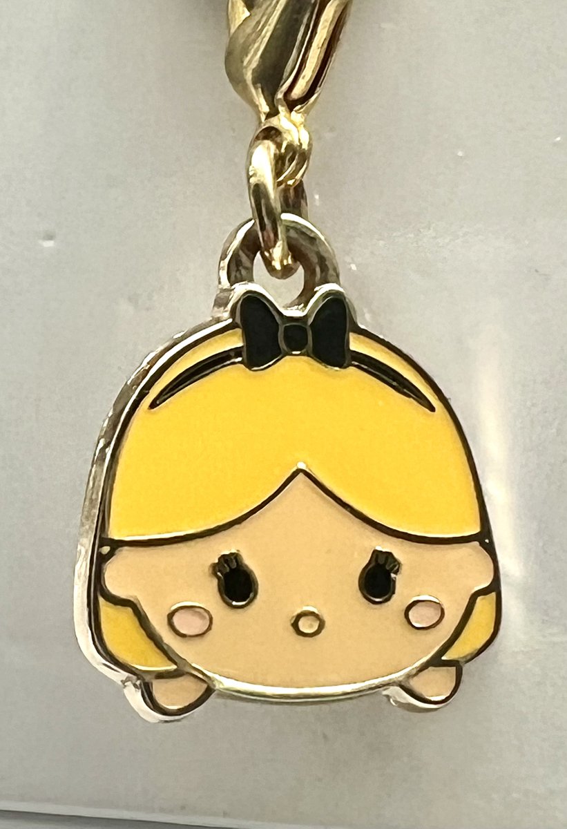 RARE #AliceInWonderland Tsum Tsum Charm #DisneyStore #DisneyTokyo #JAPAN D-Tech ME FREE SHIP #tsumtsum #DisneysAliceinWonderland #disneyanimation #disneystorytoyko #TokyoDisney #disneycollectibles #disneycharms #disneyjewelry #disneyaccessories ebay.com/itm/2667966298…