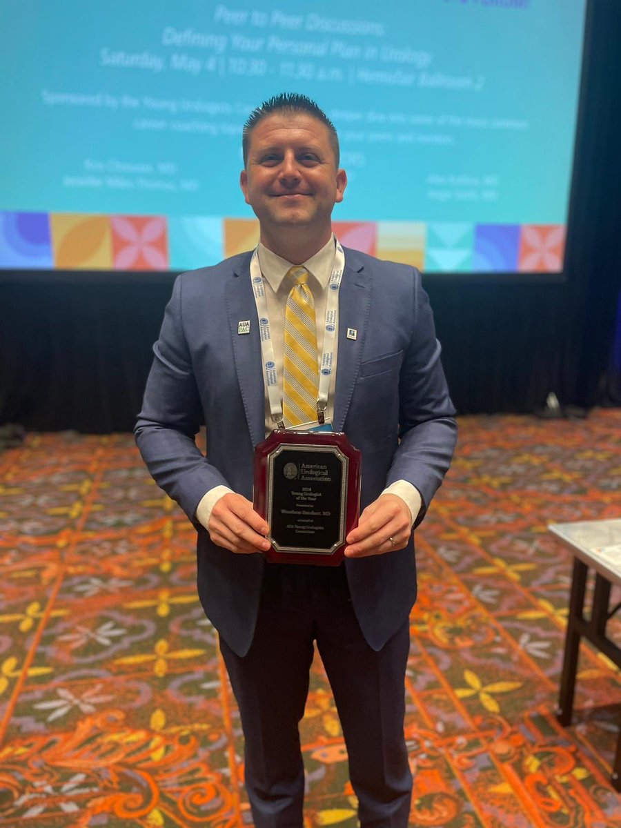 Congratulation to ⁦Wash U faculty Dr Woody Smelser for winning the AUA Young Urologist Award of the Year. 🥂🎉🥳 Woody is an exemplary partner, excels in clinical care of patients, teaching and research. ⁦@WashU_Uro⁩ ⁦@WSmelser⁩ ⁦@AmerUrological⁩ #aua24