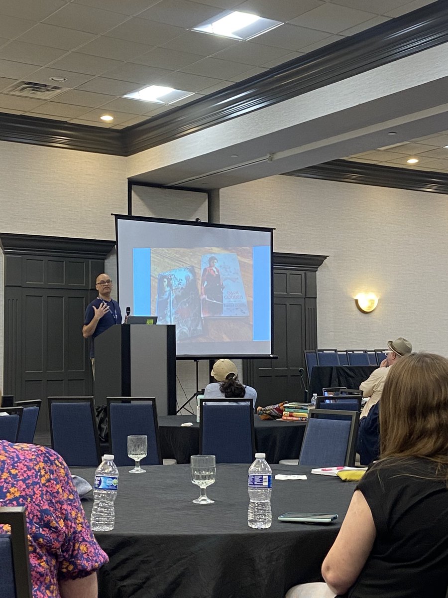 Now <a href="/sarwatchadda/">Sarwat Chadda</a> is closing out our amazing first day with his keynote, Embracing Your Passions! #txscbwiconf