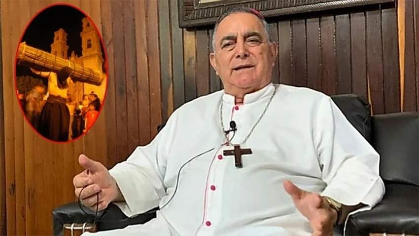 ACLARACIÓN DEL OBISPO RANGEL:

Indignado por los 'infundios' divulgados sobre su persona, el obispo emérito Salvador Rangel, enfático, aclara: '¡Yo no me embriagué, sino que me enviagré!'. / Ah, bueno.