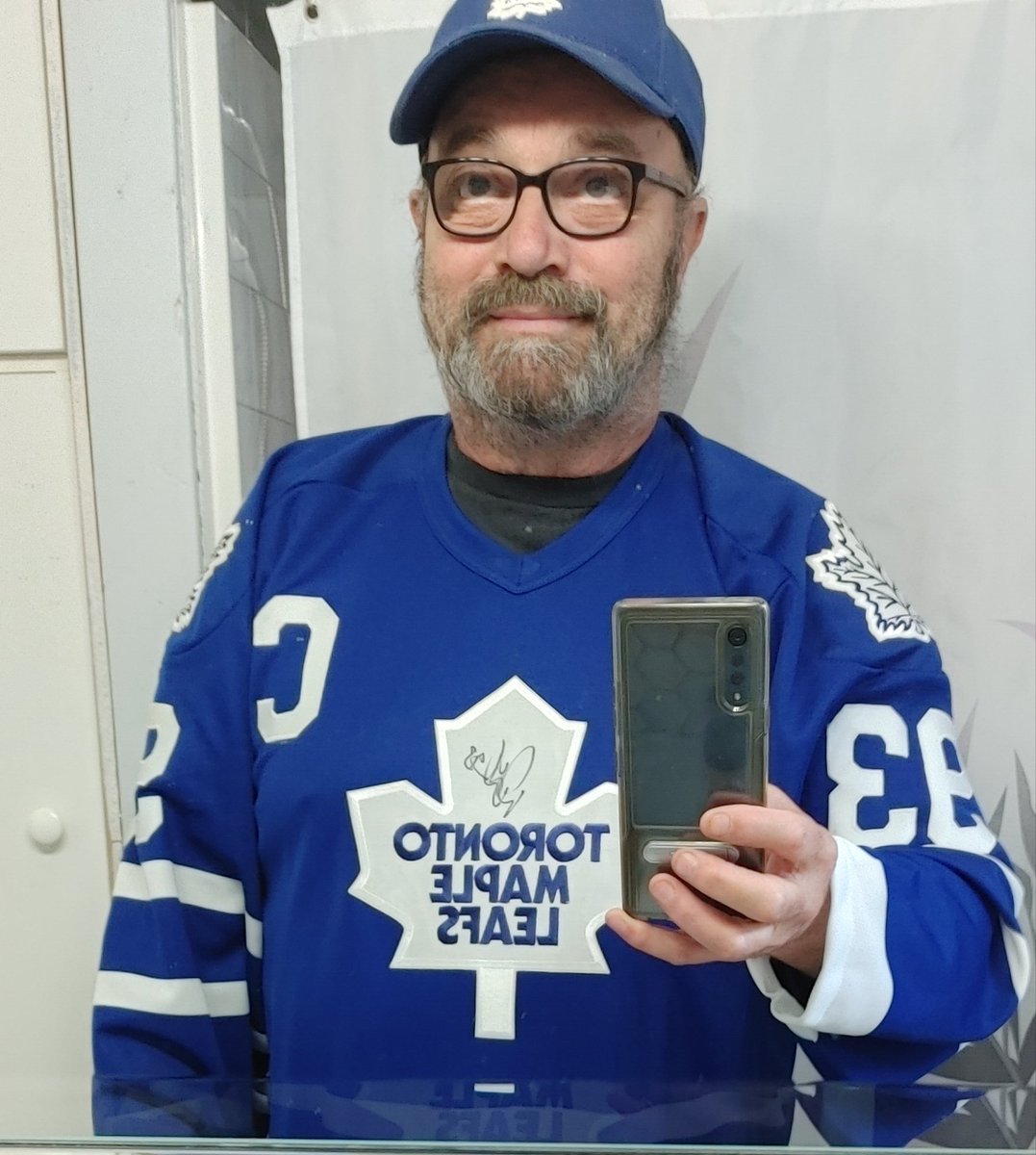 @douggilmour @MapleLeafs I only don this jersey on special occasions , GAME 7 vs Boston is a SPECIAL OCASSION. @douggilmour #LeafsForever #LeafsNation #GoLeafsGo #BRINGTHEPASSION