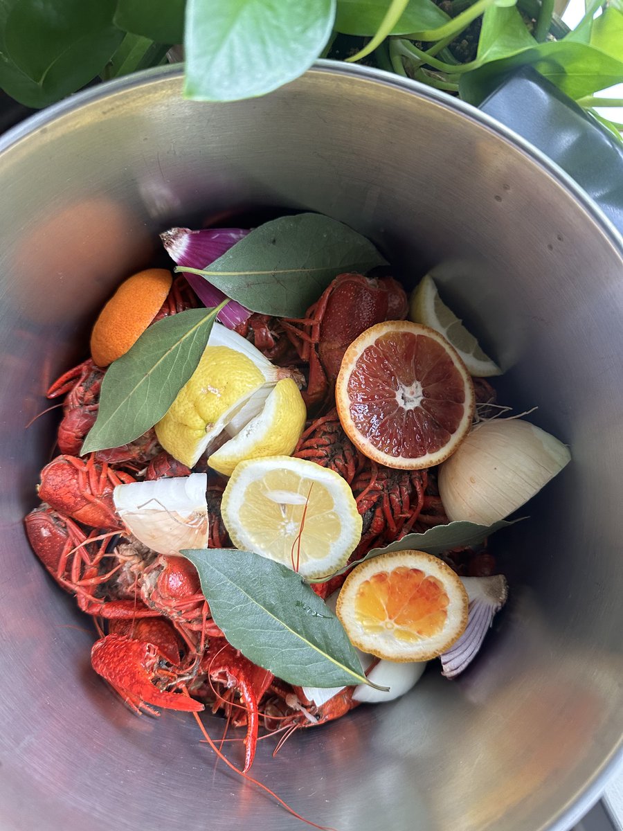 Keep the shells & make a crawfish stock because duh. Reduce, reuse, recycle ♻️