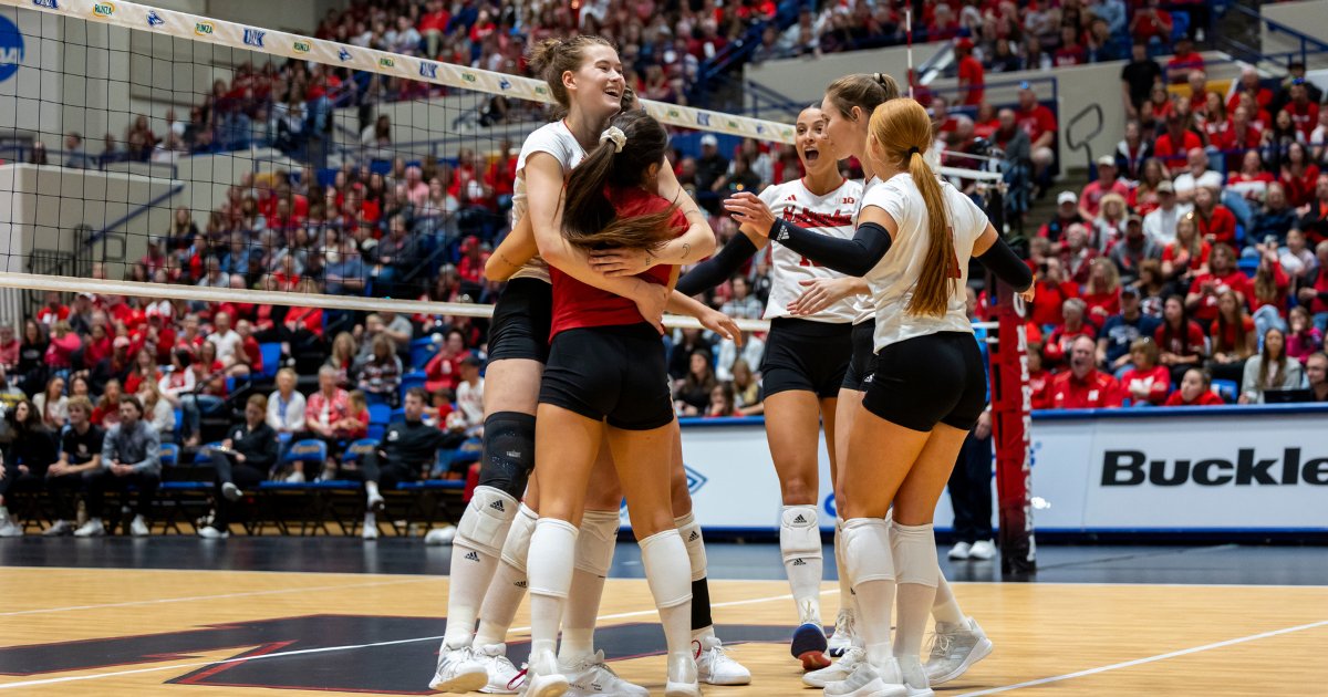 Nebraska Volleyball freshmen Skyler Pierce and Olivia Mauch impressed in their Husker debuts. OH Lindsay Krause showed great promise in her return from an ankle injury. Read on about the Huskers' sweep over Denver in their spring match in Kearney: on3.com/teams/nebraska…