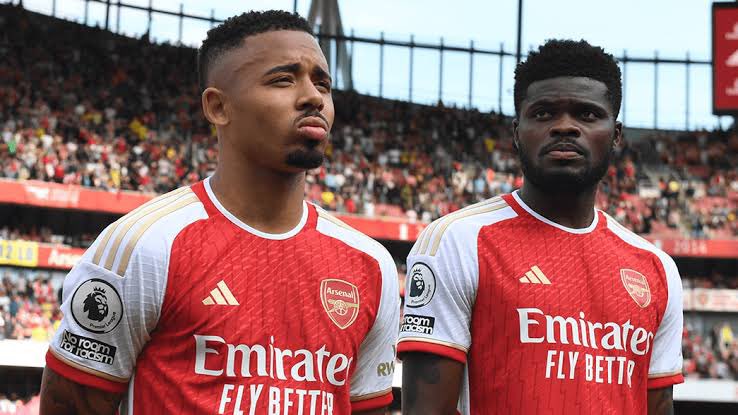 🔴⚪️ | Saudi clubs are reportedly lining up huge bids for Arsenal stars Gabriel Jesus and Thomas Partey, which could bring in a combined £90m. 👀 #AFC #Transfers