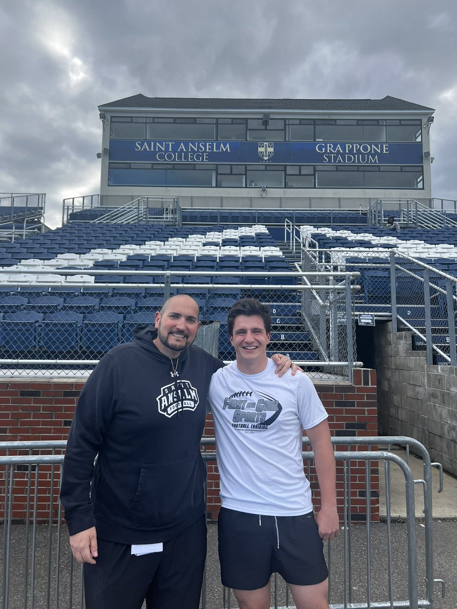 Thank you @CoachPriceFerg @CoachJoeAdam and @CoachBraine for inviting me to compete last night at the Under the Lights Camp! Had a lot of fun competing and learned a lot! @StJohnsPrepFB @turf_surfer @PactPerformance