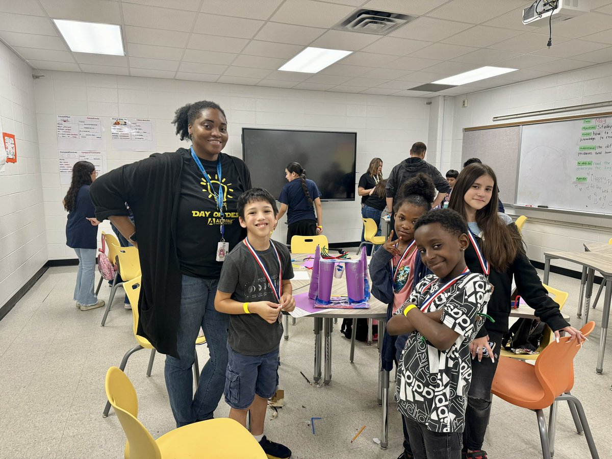 MrsHamlett501's tweet image. So much fun today watching my students participate in engaging challenges at Day of design! Scholars collaborated and completed STEM activities! #dayofdesign2024 #jhastars @BakerDana2424 @STARS_902 @Houston_AISD