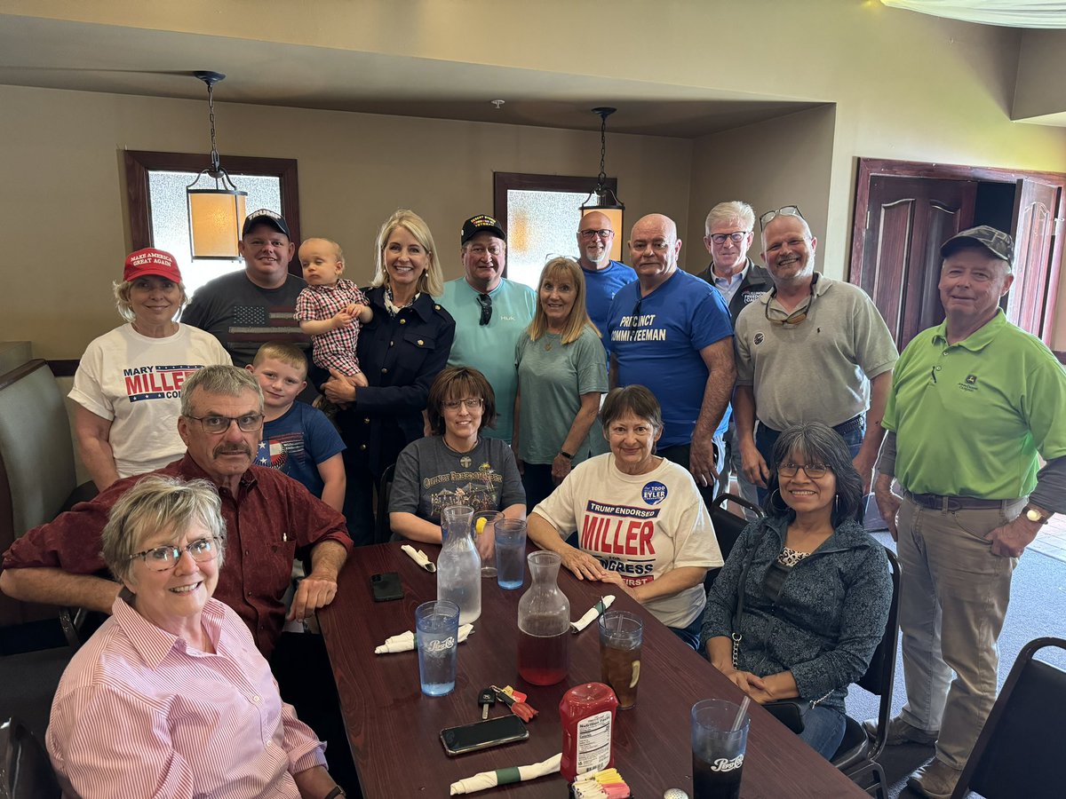 I had a great time seeing everyone at the Quincy Dogwood Parade this morning! Thank you to everyone who came out to walk with us and thank you to everyone who made the parade possible. It was a lovely day!