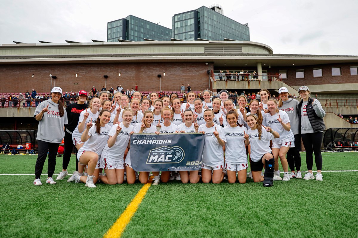 StevensDucks's tweet photo. 𝐓𝐇𝐑𝐄𝐄-𝐒𝐓𝐑𝐀𝐈𝐆𝐇𝐓

No. 14 @stevenswlax earns their third MAC Freedom title in a row after beating Lebanon Valley 19-4.

This will be the third-straight year the Ducks go to the NCAA tournament!

📰 https://t.co/32fUDjmy6f

#AllRise #MAClax #d3lax https://t.co/4PcIP6XmpM