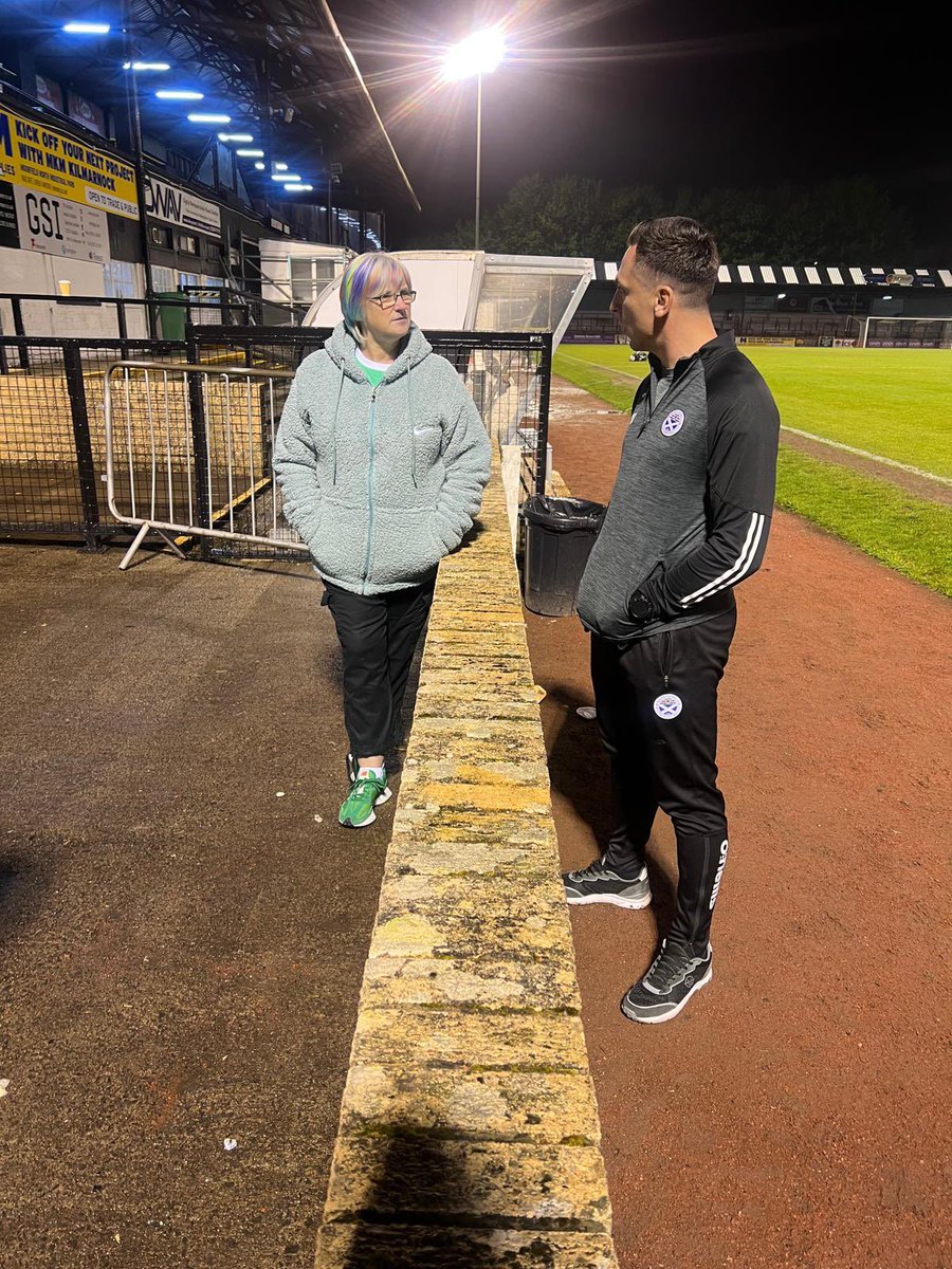 allyt36's tweet photo. @ScottBrown8 hi Scott just want to say a massive thank you for taking the time on Friday night to speak to my kids and myself. Really appreciate it. All the very best. O and yeah I’m defo going to be bald for the legends game lol started falling out already https://t.co/E8kaKSMFe8