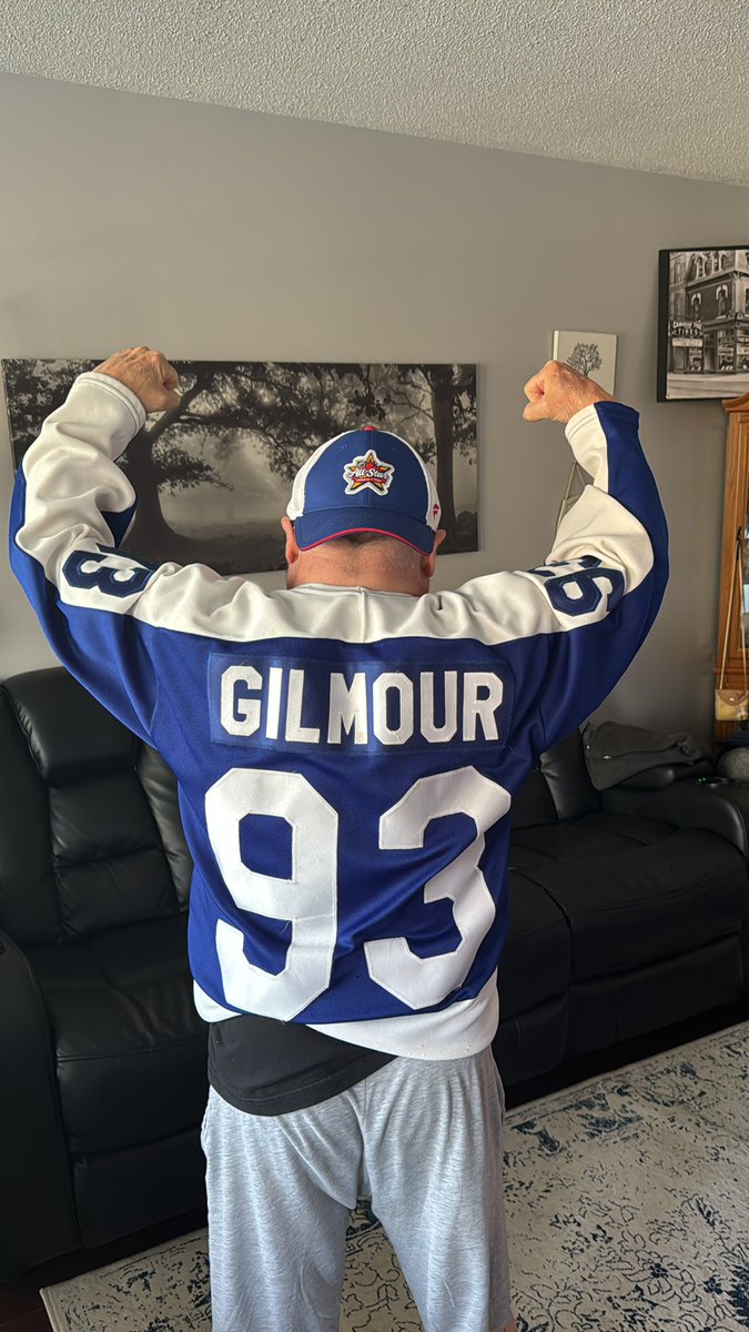 @douggilmour @MapleLeafs Just for you killer !! #LeafsForever