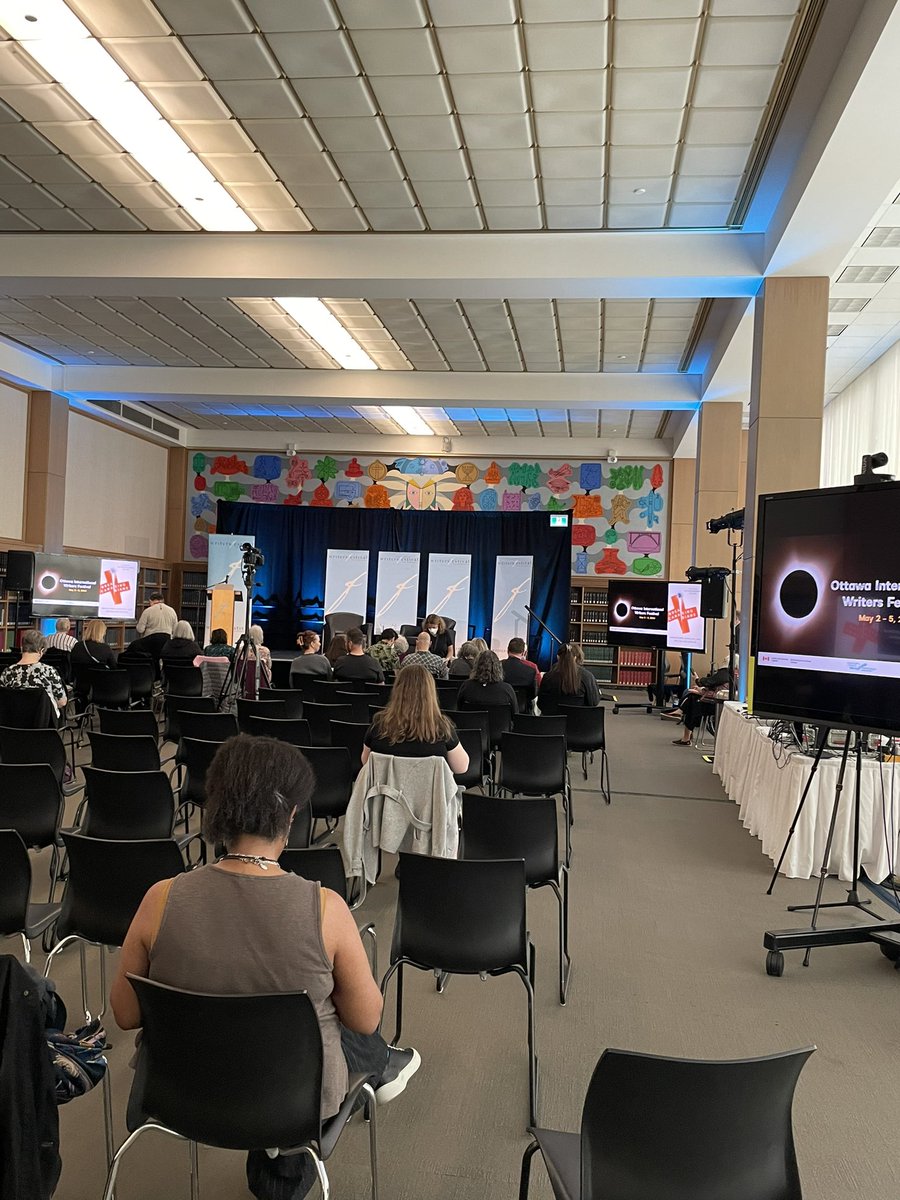So excited to be here w/co-authors & @nilikm @brittlestar #BreakingCanadians book launch, #OttawaIntlWritersFest. Speaking out for nursing #NursingWeek2024 #advocacy #nursesknow #yow #cdnhealth #onheath